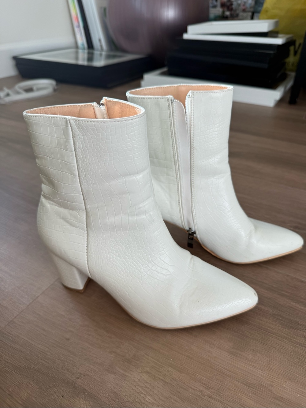 White snake print Heeled ankle Booties